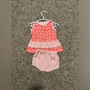 2009 Fisher-Price two piece set with ruffle butt